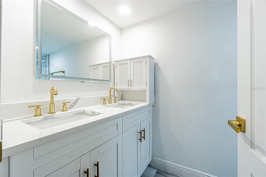 For Rent: $2,100 (2 beds, 2 baths, 1200 Square Feet)