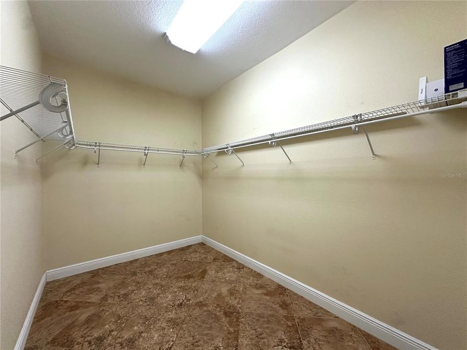 На продажу: $239,900 (2 спален, 2 ванн, 1604 Квадратных фут)