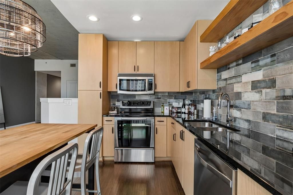 На продажу: $439,000 (1 спален, 1 ванн, 772 Квадратных фут)