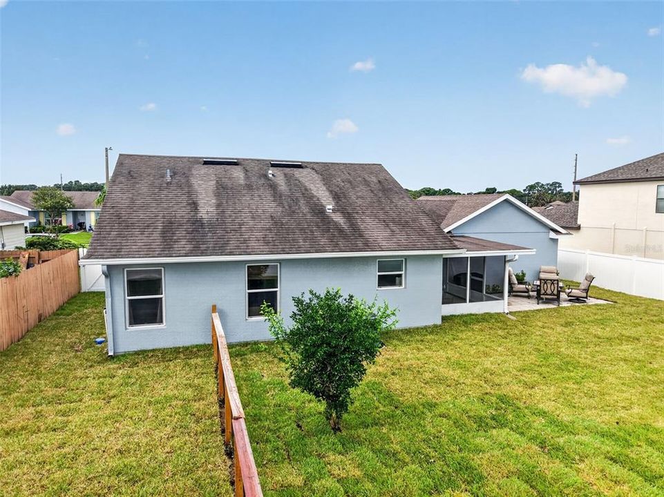 Active With Contract: $280,000 (3 beds, 2 baths, 1421 Square Feet)