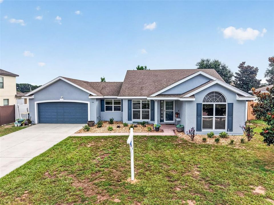 Active With Contract: $280,000 (3 beds, 2 baths, 1421 Square Feet)