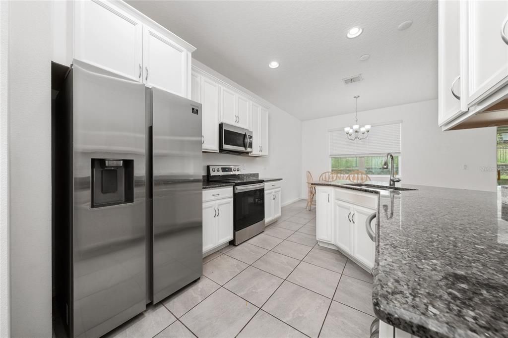 For Sale: $284,000 (3 beds, 2 baths, 1582 Square Feet)