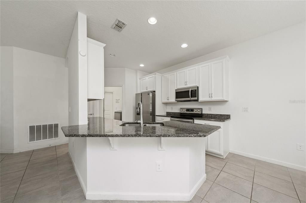 For Sale: $284,000 (3 beds, 2 baths, 1582 Square Feet)