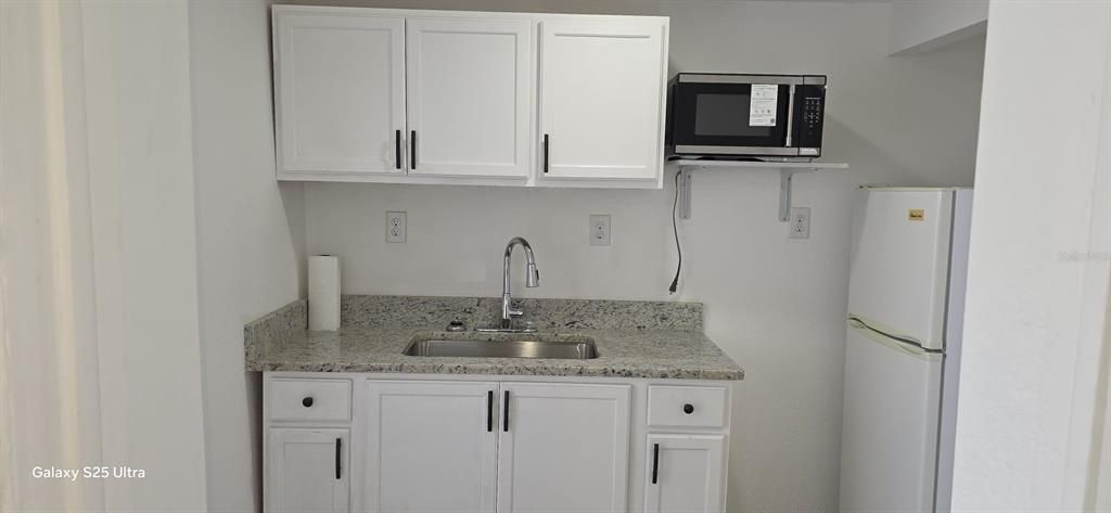 En Venta: $399,999 (4 camas, 3 baños, 1041 Pies cuadrados)