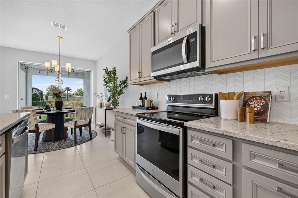 На продажу: $529,000 (3 спален, 2 ванн, 2010 Квадратных фут)
