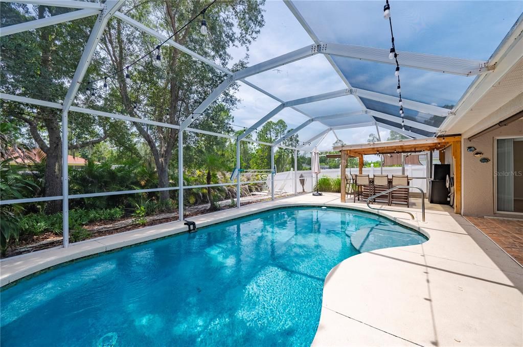 En Venta: $399,900 (3 camas, 2 baños, 1739 Pies cuadrados)
