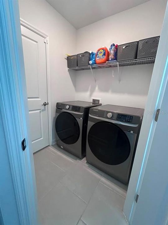 В аренду: $4,300 (4 спален, 3 ванн, 2099 Квадратных фут)