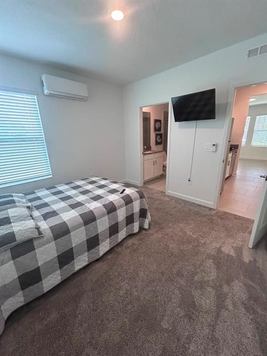 В аренду: $4,300 (4 спален, 3 ванн, 2099 Квадратных фут)