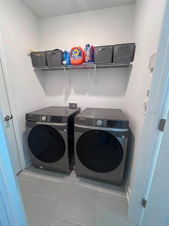 В аренду: $4,300 (4 спален, 3 ванн, 2099 Квадратных фут)