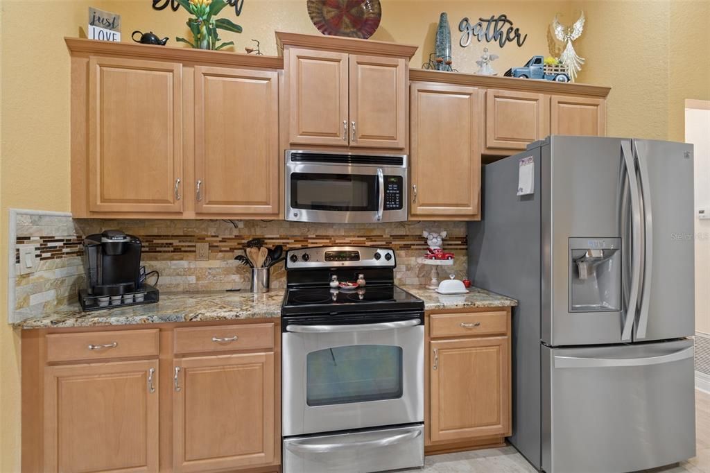 Active With Contract: $539,900 (4 beds, 2 baths, 2315 Square Feet)