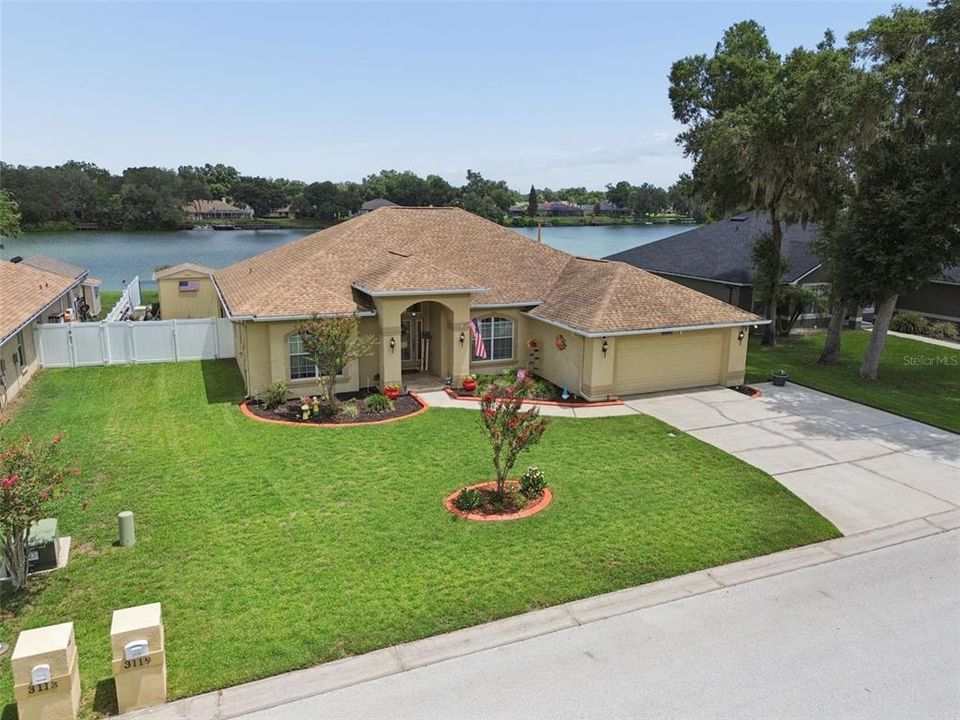 Active With Contract: $539,900 (4 beds, 2 baths, 2315 Square Feet)