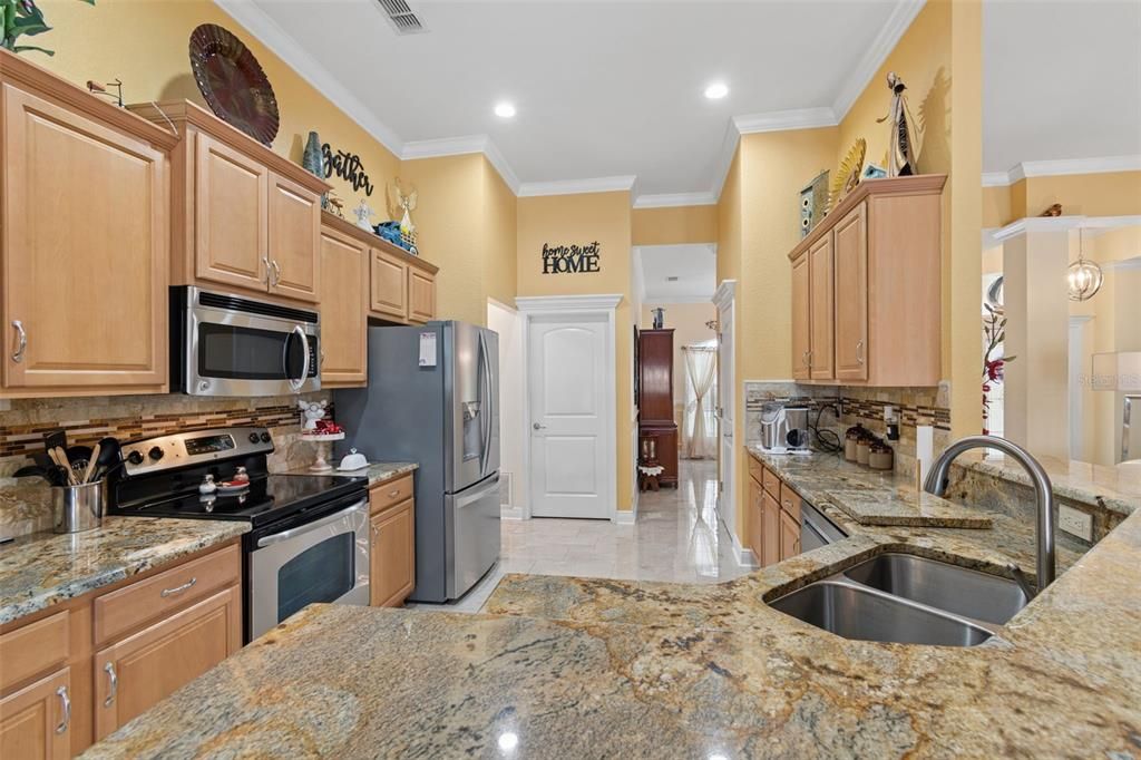 Active With Contract: $539,900 (4 beds, 2 baths, 2315 Square Feet)