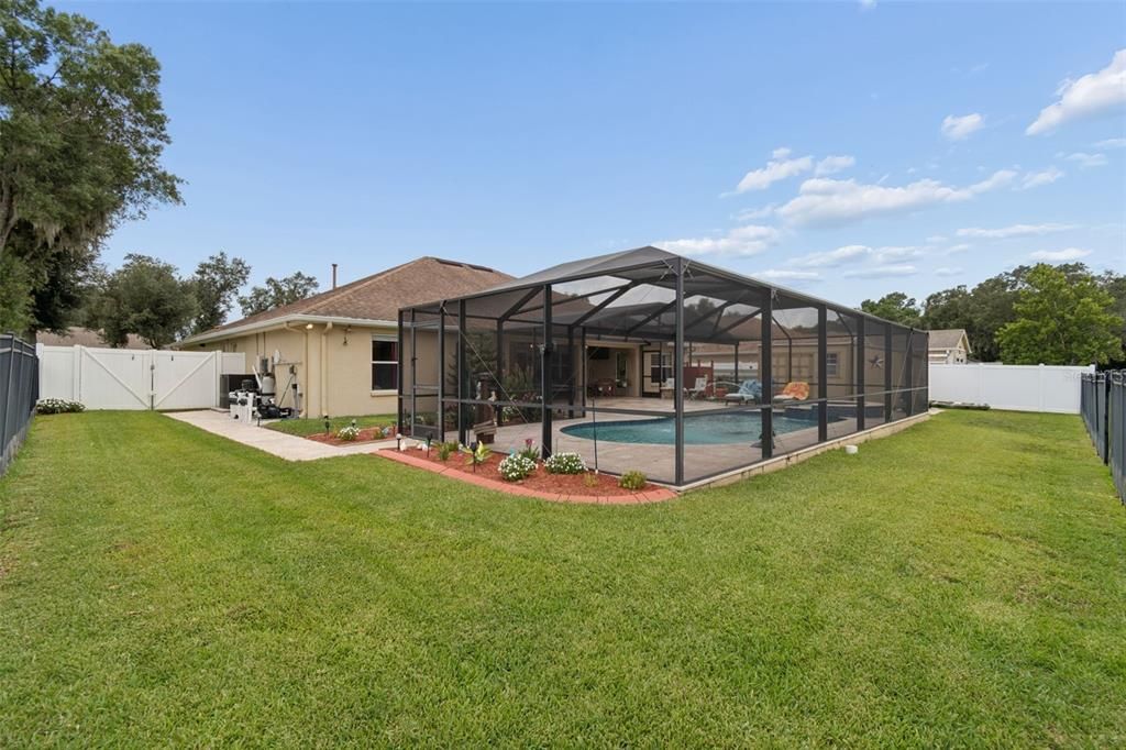 Active With Contract: $539,900 (4 beds, 2 baths, 2315 Square Feet)
