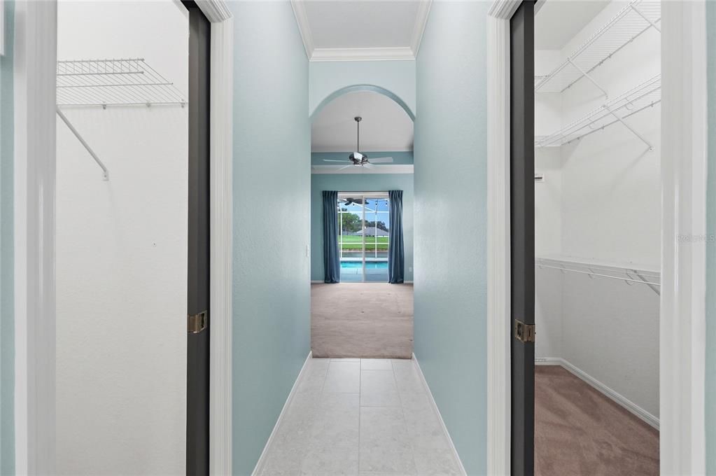 En Venta: $749,000 (3 camas, 3 baños, 2493 Pies cuadrados)