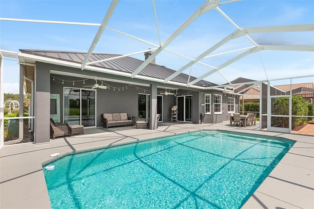 En Venta: $749,000 (3 camas, 3 baños, 2493 Pies cuadrados)