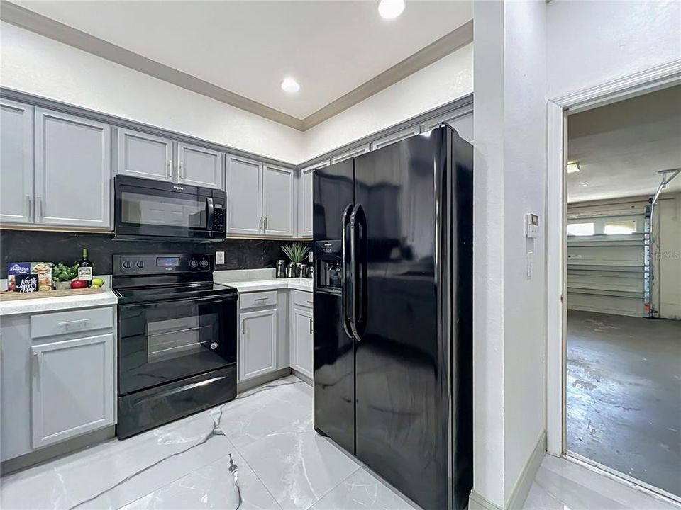 На продажу: $349,999 (3 спален, 2 ванн, 1724 Квадратных фут)