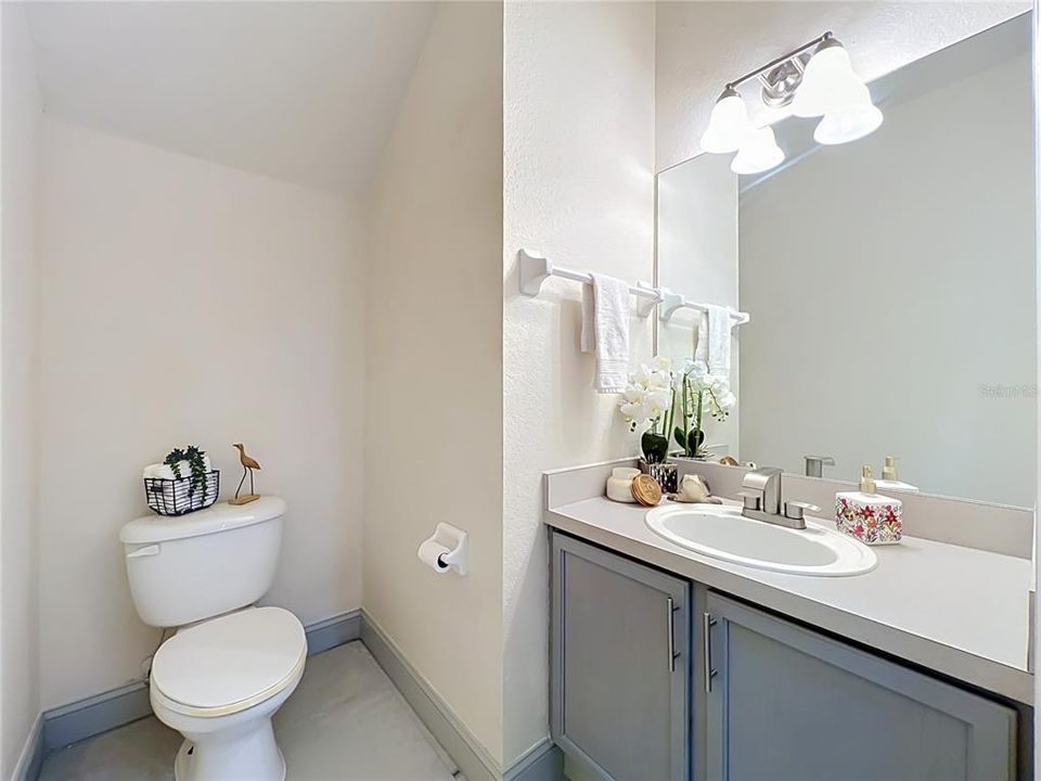 На продажу: $349,999 (3 спален, 2 ванн, 1724 Квадратных фут)