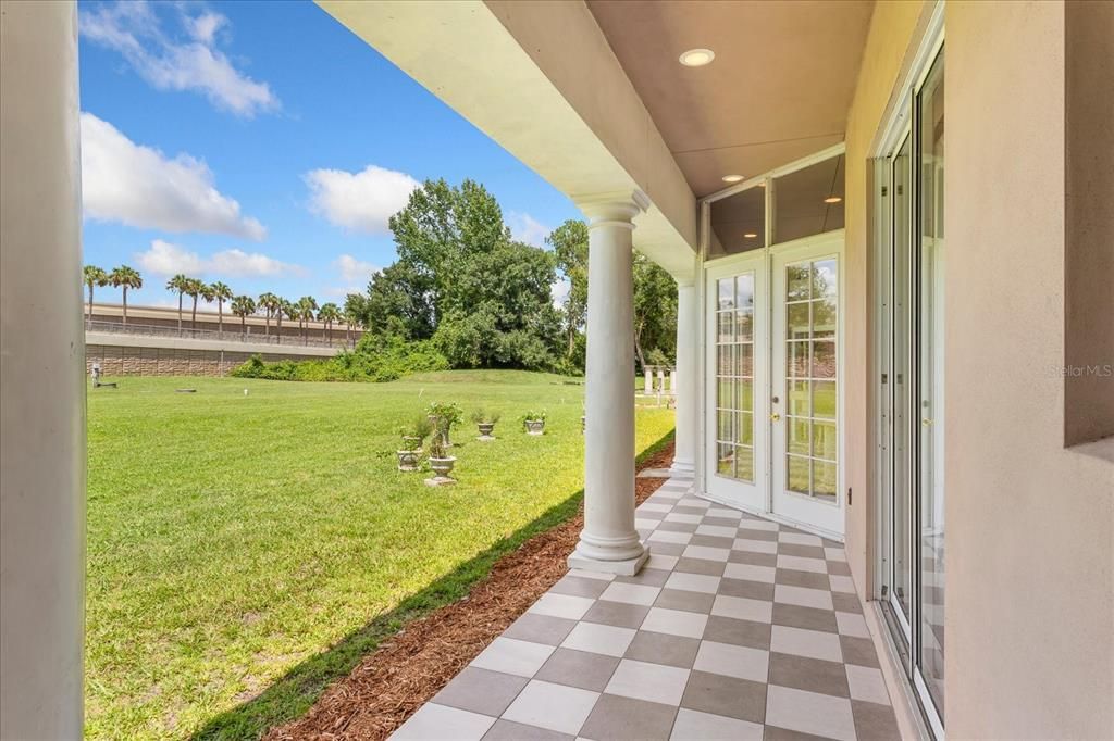 En Venta: $1,075,000 (5 camas, 3 baños, 4170 Pies cuadrados)