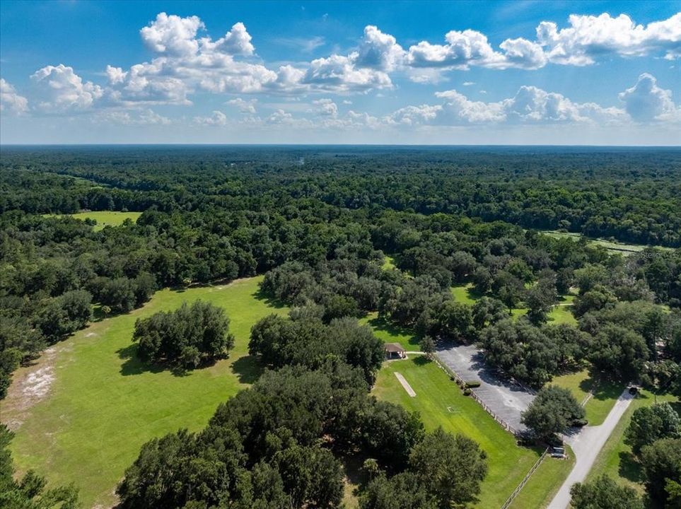 En Venta: $1,075,000 (5 camas, 3 baños, 4170 Pies cuadrados)