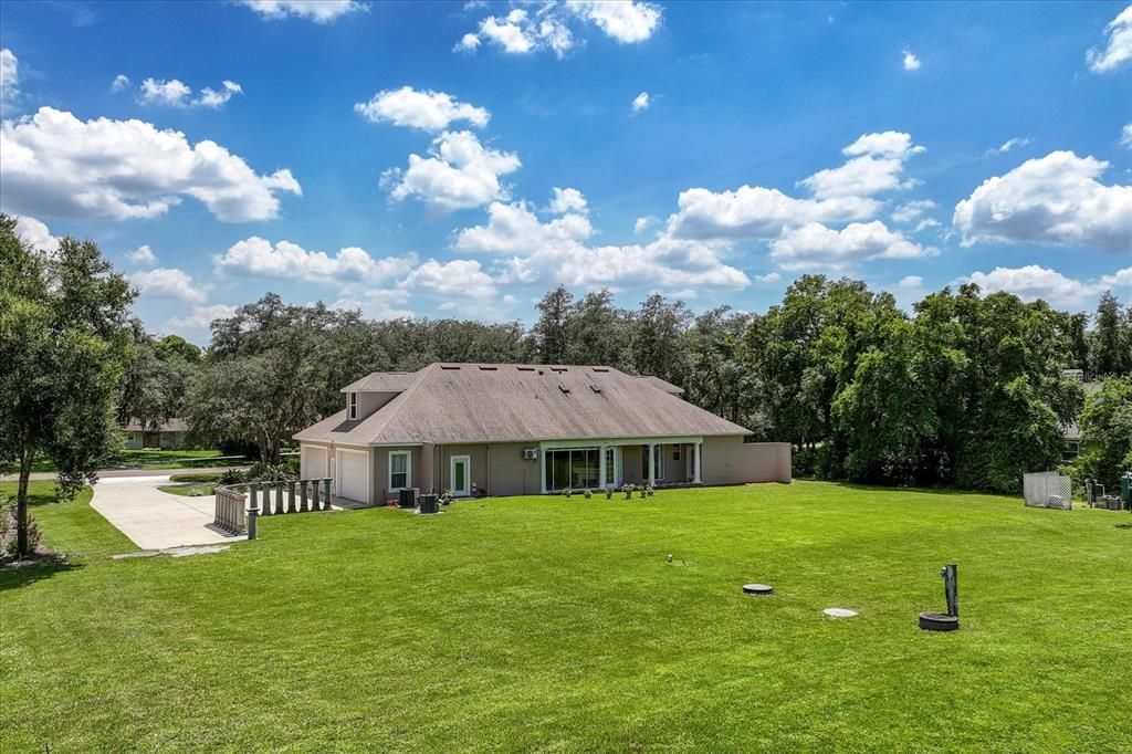 En Venta: $1,075,000 (5 camas, 3 baños, 4170 Pies cuadrados)