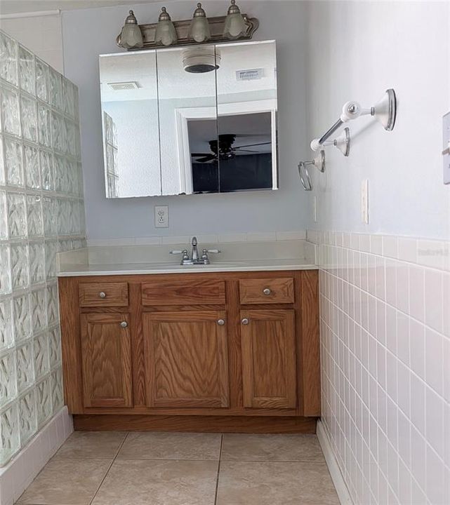 На продажу: $474,999 (4 спален, 3 ванн, 2252 Квадратных фут)