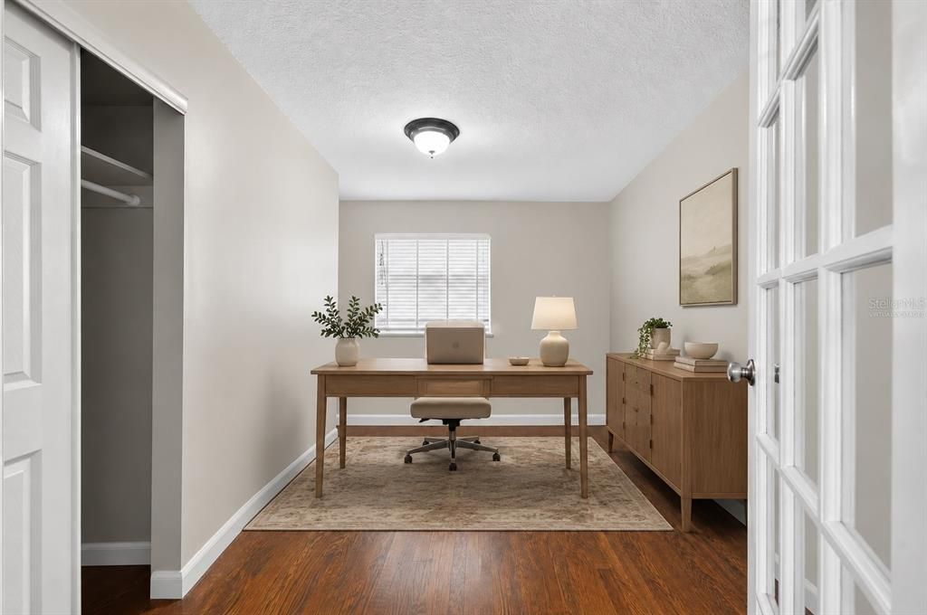 En Venta: $549,000 (4 camas, 2 baños, 2015 Pies cuadrados)