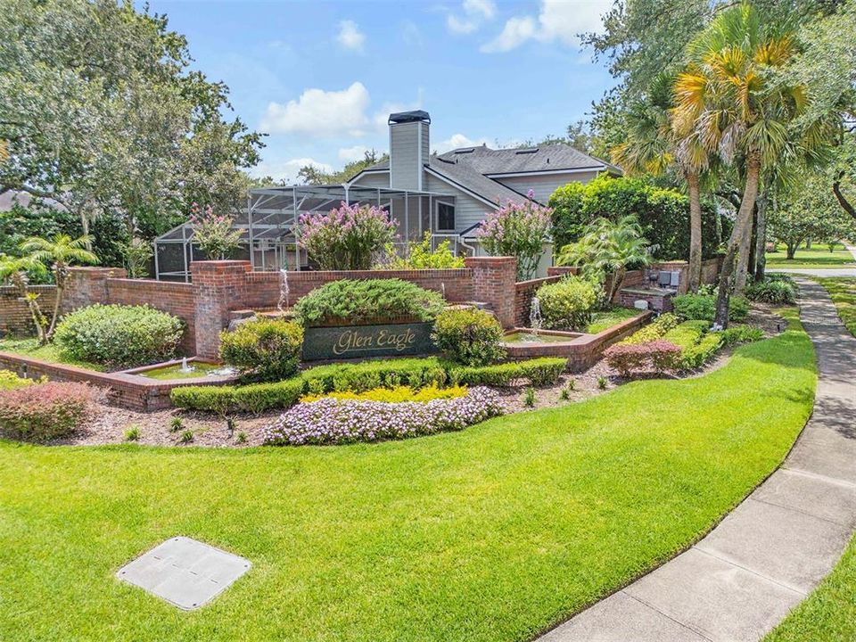Activo con contrato: $825,000 (4 camas, 3 baños, 2655 Pies cuadrados)