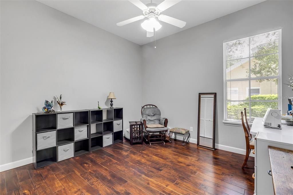 Activo con contrato: $825,000 (4 camas, 3 baños, 2655 Pies cuadrados)