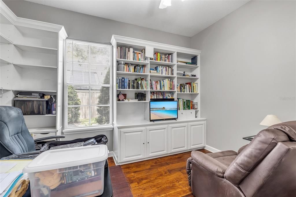 Activo con contrato: $825,000 (4 camas, 3 baños, 2655 Pies cuadrados)