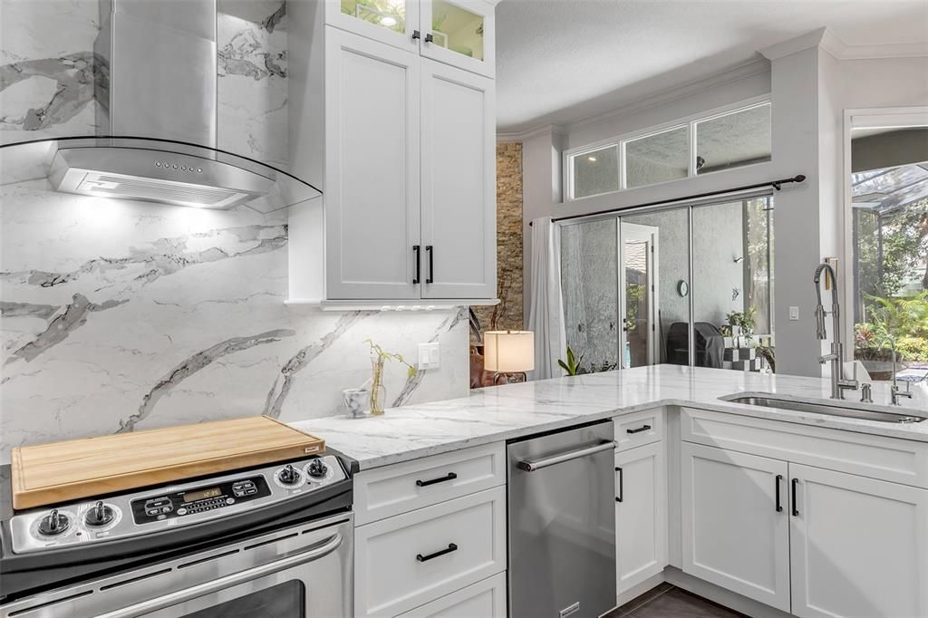 Activo con contrato: $825,000 (4 camas, 3 baños, 2655 Pies cuadrados)