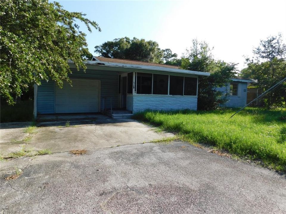For Sale: $199,900 (3 beds, 1 baths, 1152 Square Feet)