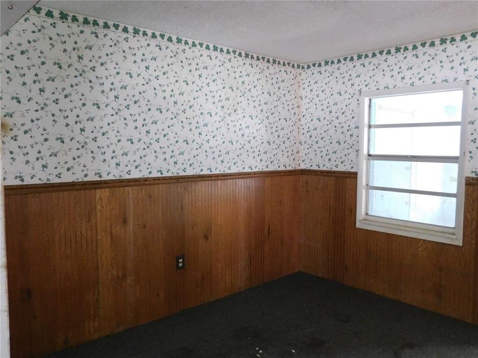 For Sale: $199,900 (3 beds, 1 baths, 1152 Square Feet)