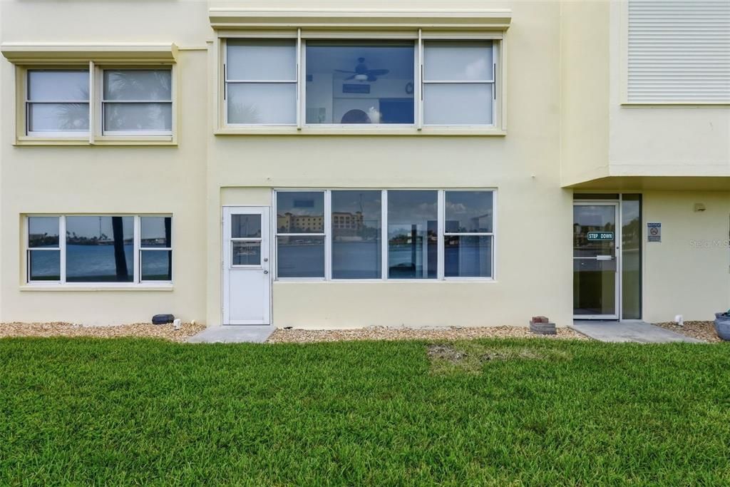 В аренду: $1,985 (2 спален, 2 ванн, 1050 Квадратных фут)