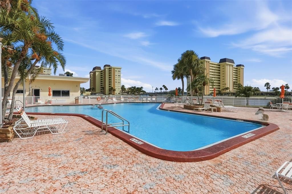 В аренду: $1,985 (2 спален, 2 ванн, 1050 Квадратных фут)