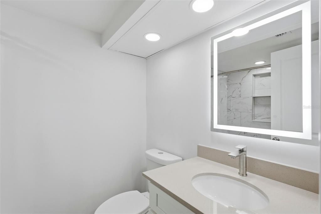 В аренду: $1,985 (2 спален, 2 ванн, 1050 Квадратных фут)
