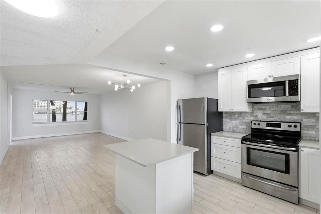 В аренду: $1,985 (2 спален, 2 ванн, 1050 Квадратных фут)