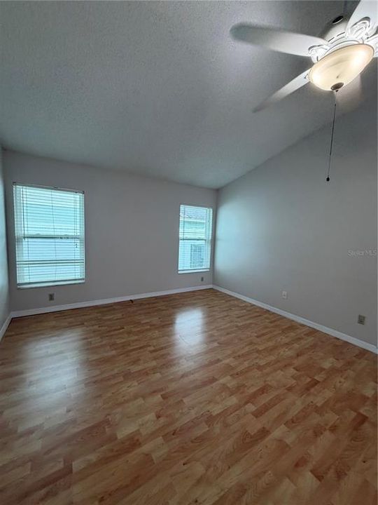 В аренду: $2,800 (3 спален, 2 ванн, 1620 Квадратных фут)