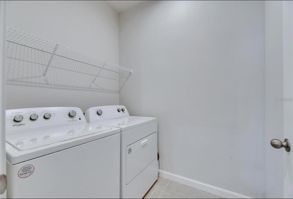 На продажу: $279,999 (2 спален, 2 ванн, 1503 Квадратных фут)