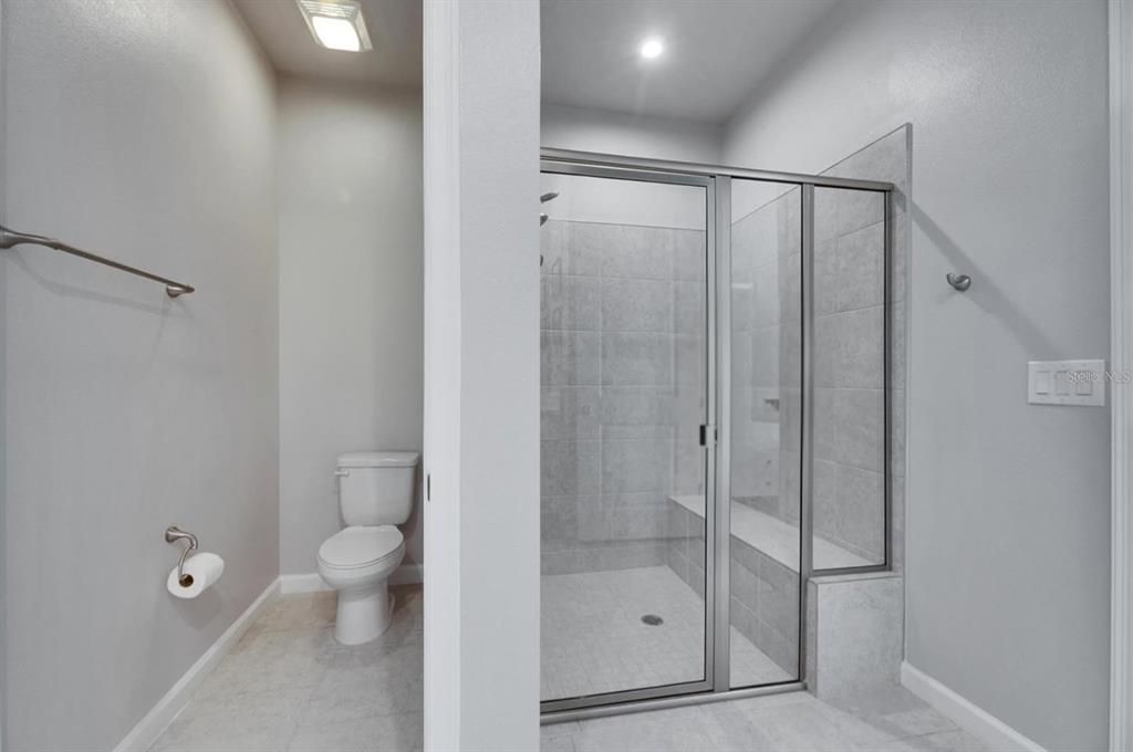 На продажу: $279,999 (2 спален, 2 ванн, 1503 Квадратных фут)