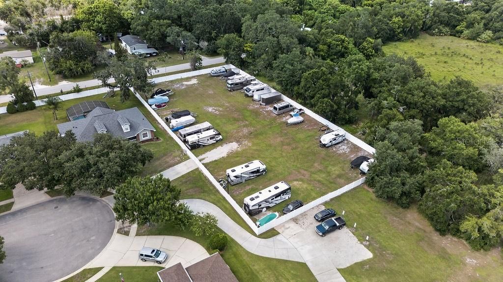 En Venta: $449,900 (4 camas, 2 baños, 1750 Pies cuadrados)