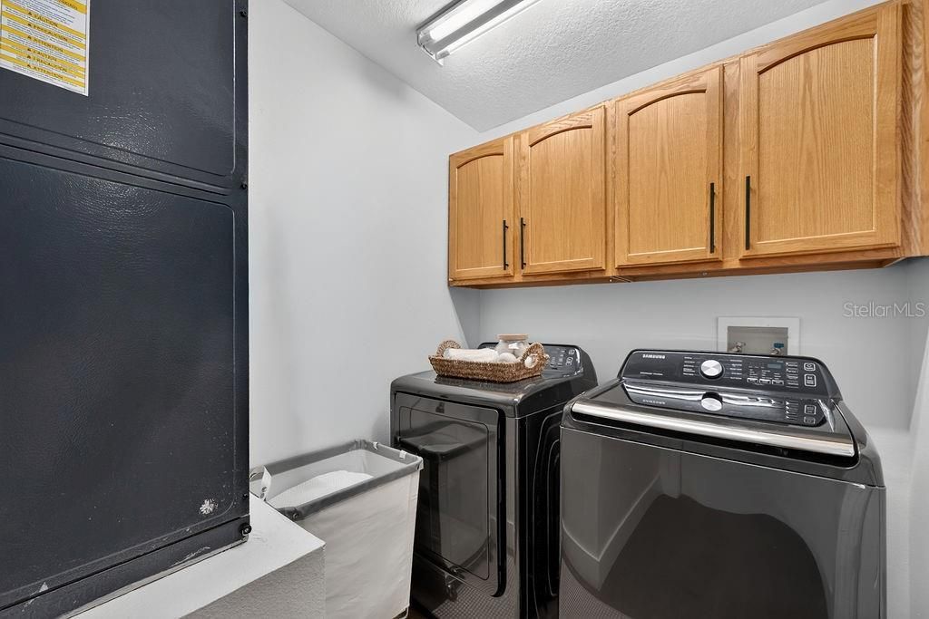 En Venta: $449,900 (4 camas, 2 baños, 1750 Pies cuadrados)