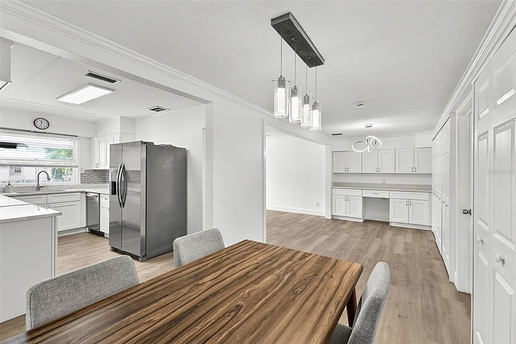En Venta: $400,000 (4 camas, 2 baños, 1527 Pies cuadrados)