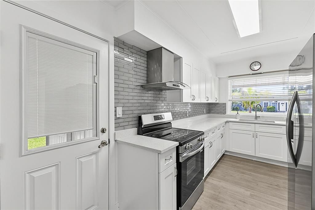 En Venta: $400,000 (4 camas, 2 baños, 1527 Pies cuadrados)