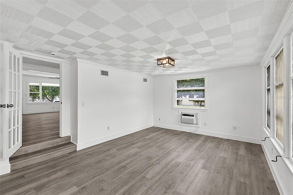 En Venta: $400,000 (4 camas, 2 baños, 1527 Pies cuadrados)