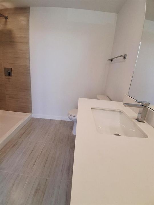 For Rent: $1,700 (2 beds, 2 baths, 1023 Square Feet)