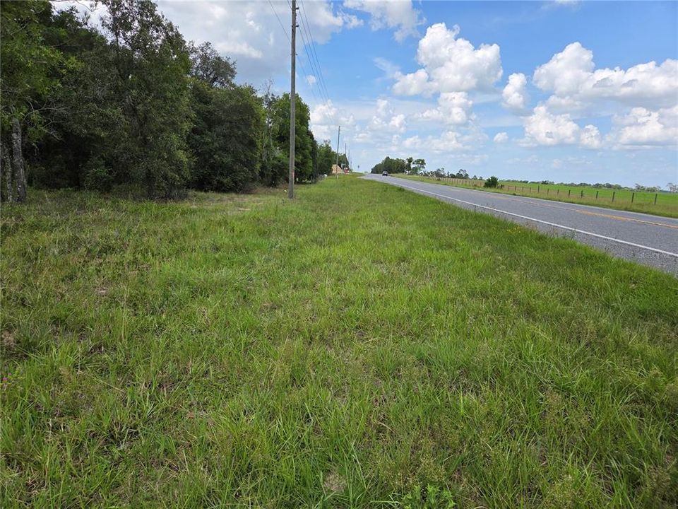На продажу: $23,000 (0.46 acres)