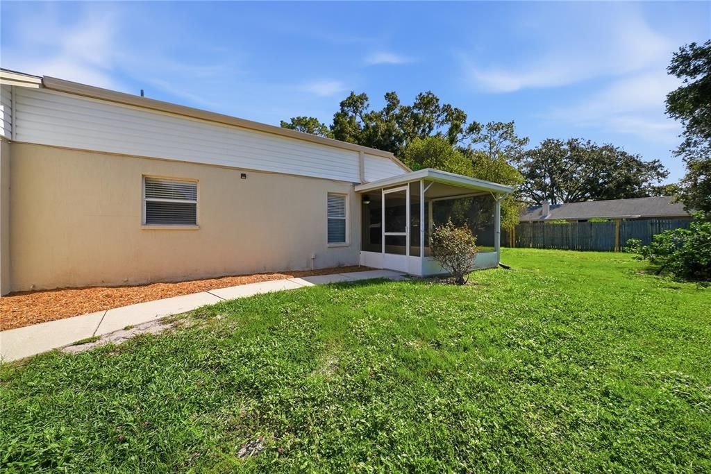 En Venta: $335,000 (3 camas, 2 baños, 1162 Pies cuadrados)