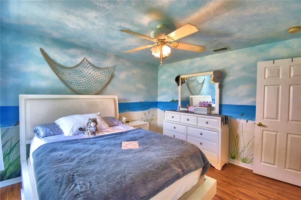 На продажу: $399,900 (3 спален, 2 ванн, 1960 Квадратных фут)