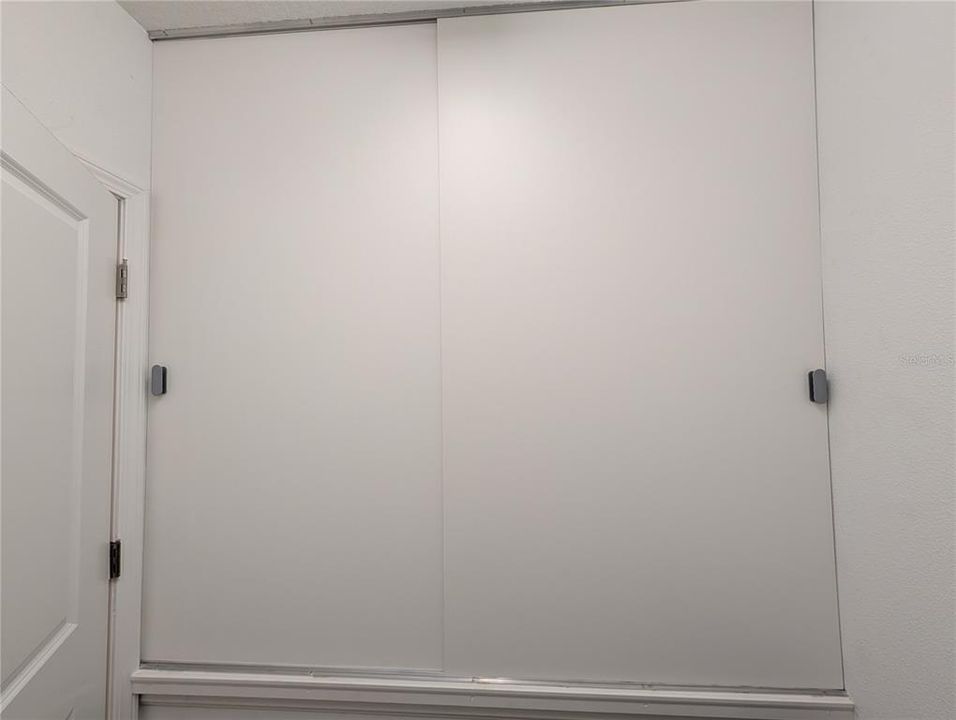 Activo con contrato: $287,500 (2 camas, 2 baños, 1603 Pies cuadrados)