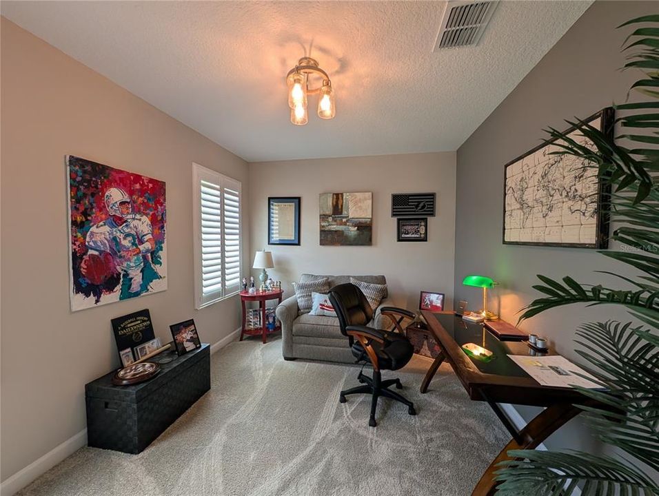 Activo con contrato: $287,500 (2 camas, 2 baños, 1603 Pies cuadrados)